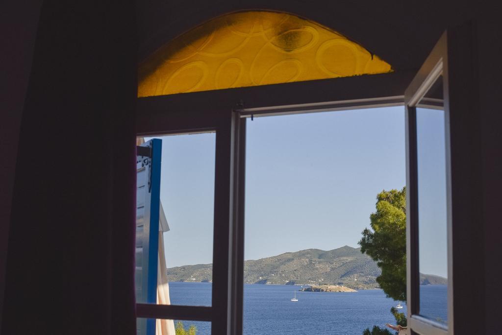 Maria Studios Poros Town Buitenkant foto